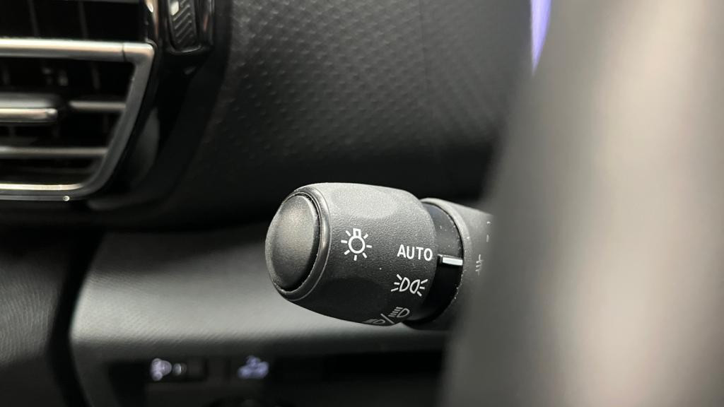 Nouvelle CITROEN C4 X  1.2 PureTech 12V - 130 S&S - EAT8  Max